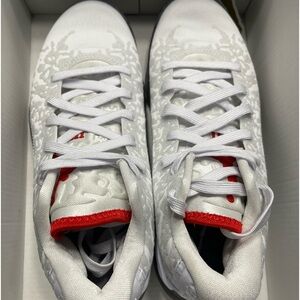 Kids size 4.5 Nike Sneakers BRAND NEW—-PRICE DROP